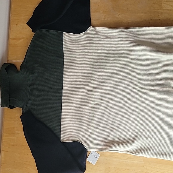 Free People Softly Structured Colorblock Oversized Tunic Sweater - Picture 8 of 9